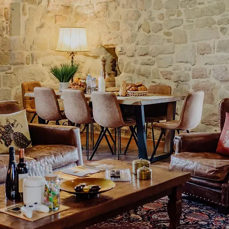 Chateau De Tournou Nyaraló
