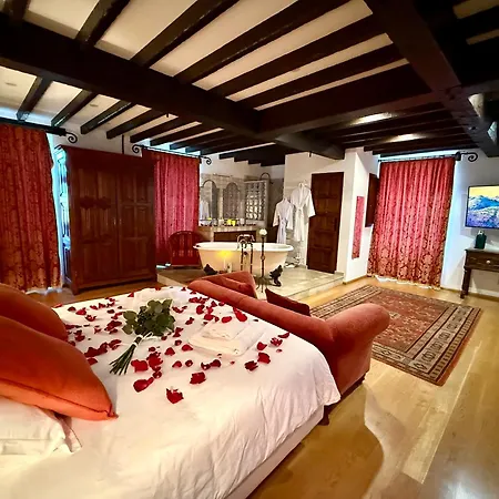 Hébergement de vacances Château De Tournou *