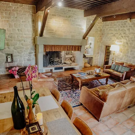Chateau De Tournou